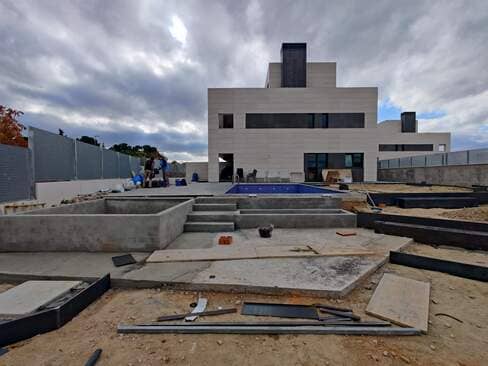 construccion-jardines-madrid-jardin-obras-piscina